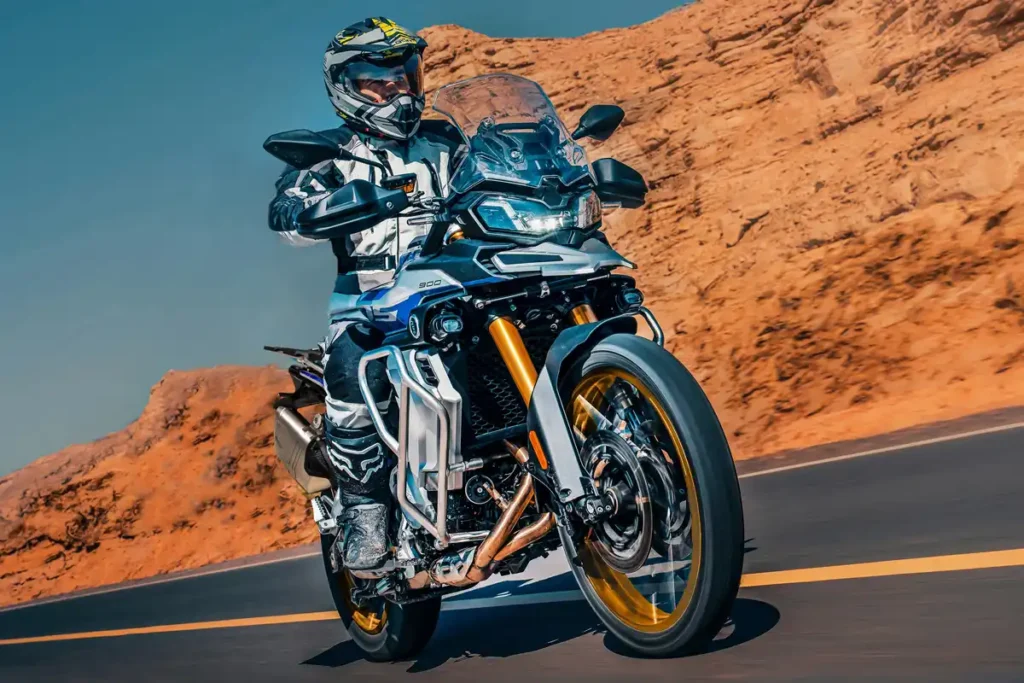 O que a Vogue DS900X tem para encarar BMW e Triumph