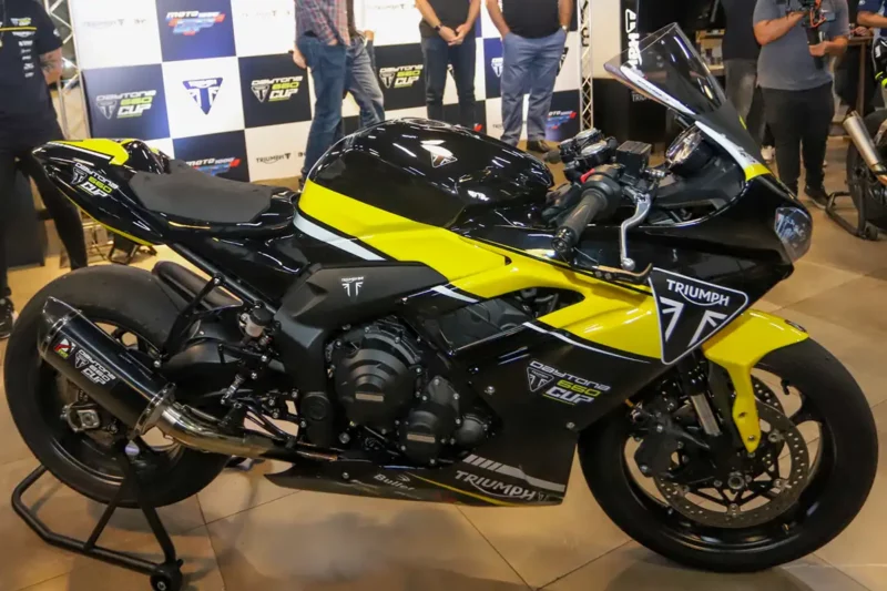 Moto de competição Daytona 660 Cup