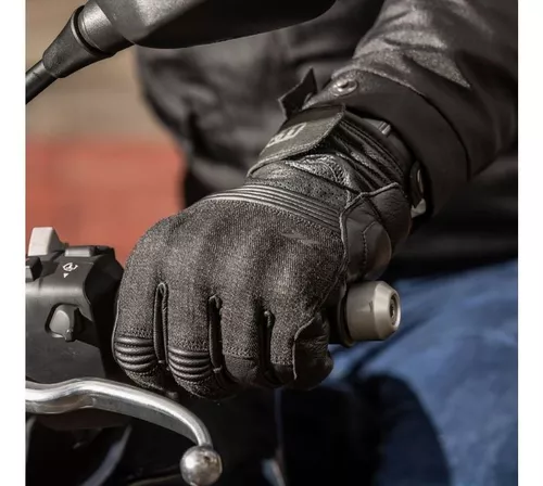 Luvas impermeáveis para motociclistas.