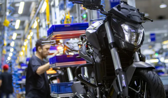 Recorde de US$ 1,8 Bilhão em Receita da Bajaj