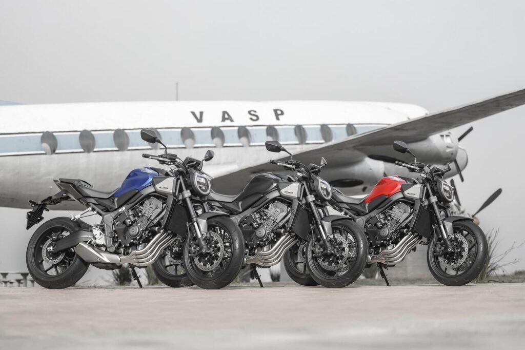 veja o preço, fotos e vídeos da Honda 4 cilindros