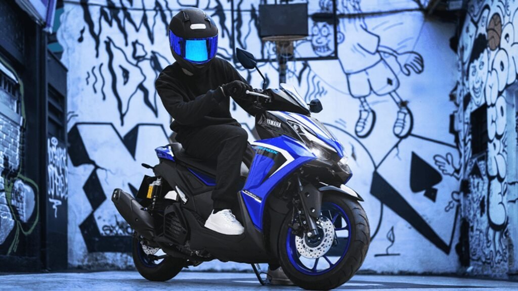 Aerox desbanca 'queridinha' e é scooter mais vendida