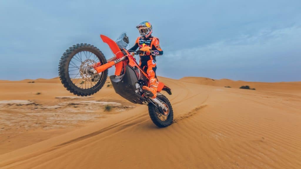 KTM 450 Rally Replica 2027: apenas 100 unidades por R$ 180 mil