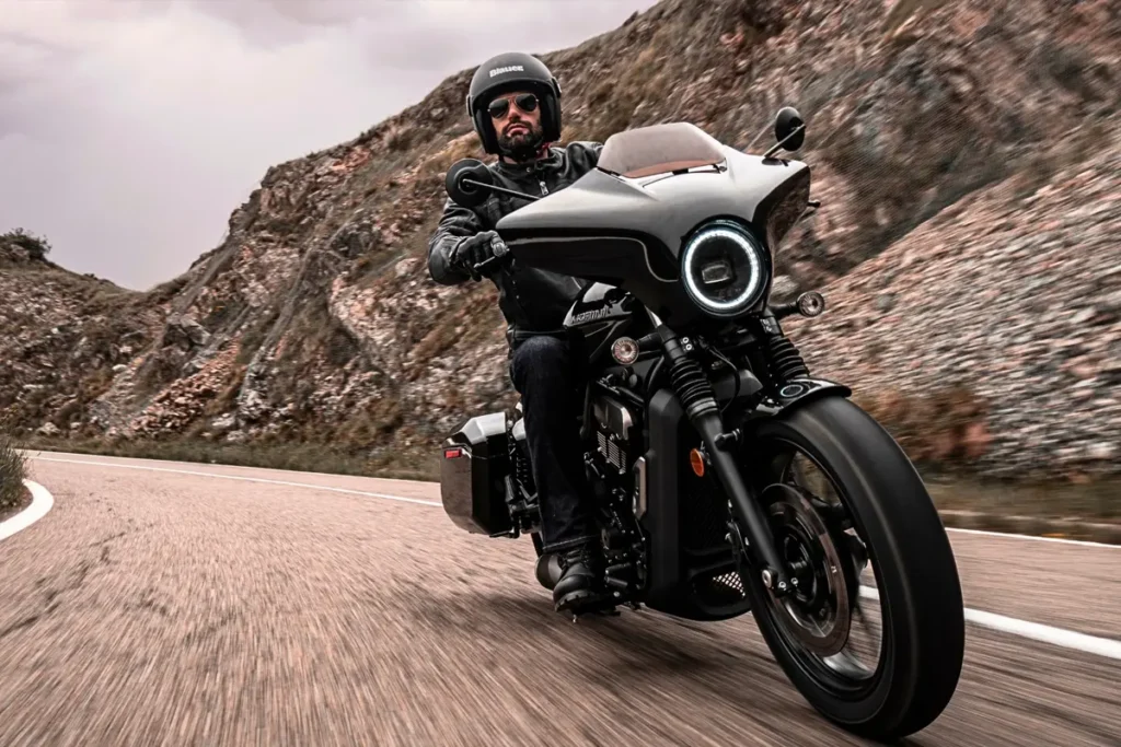 Calibro 700cc bagger