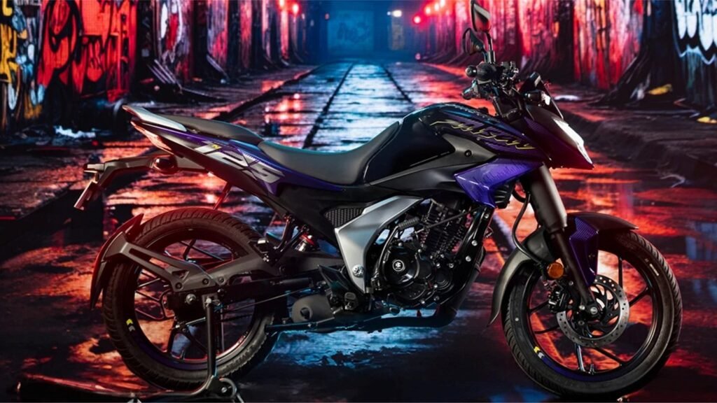Bajaj tem moto que parece trail, mas não é