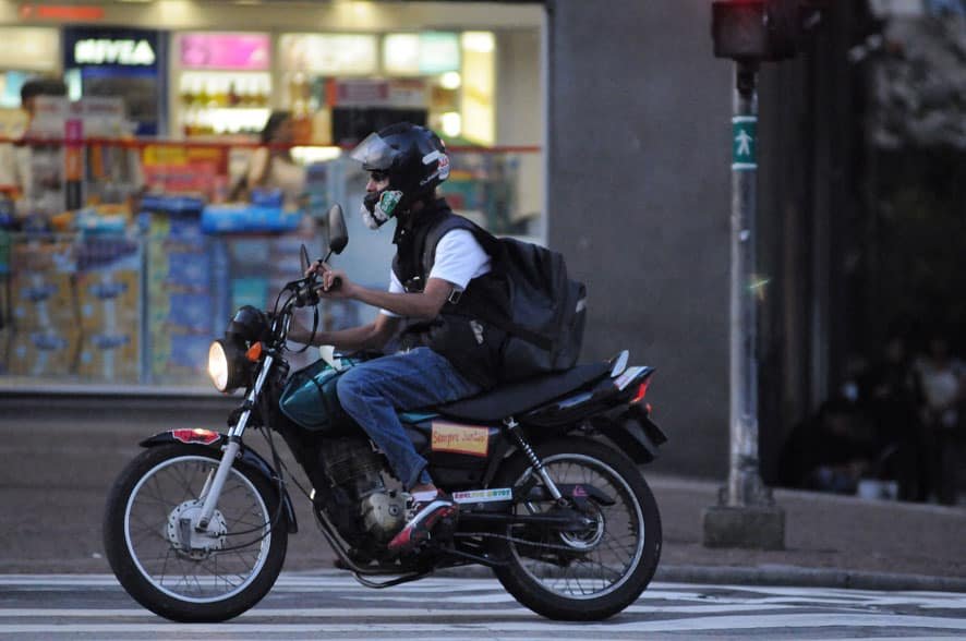 SÃO PAULO, SP, BRASIL, 23-07.12 - Matéria sobre a regulamentação do motofrete na cidade de São Paulo.