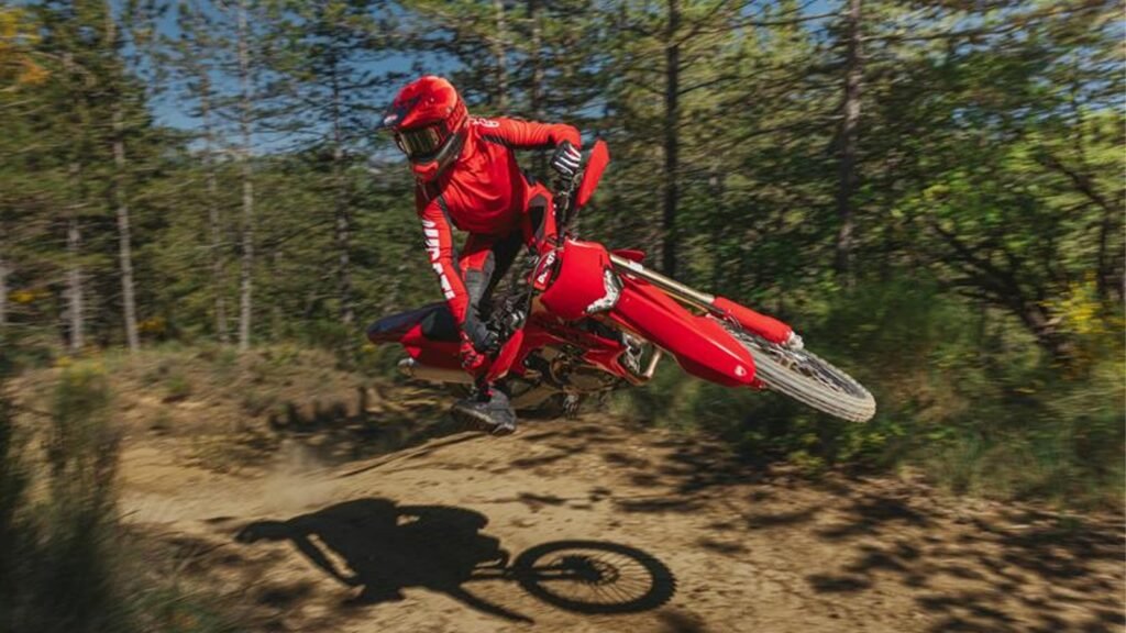 Ducati lança sua primeira moto de enduro no exterior
