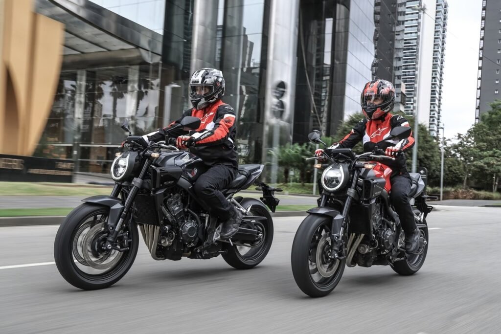 Abaixo de R$ 60 mil? Honda lança a CB 650R E-Clutch 2027