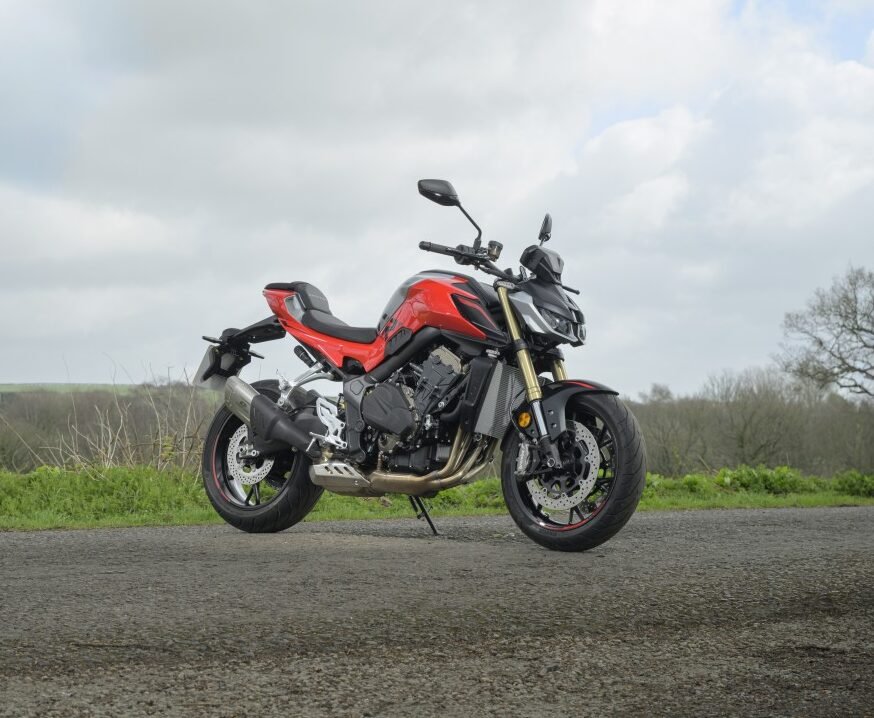 Melhor que Z 900? QJ Motor tem lança nova naked 4 cilindros