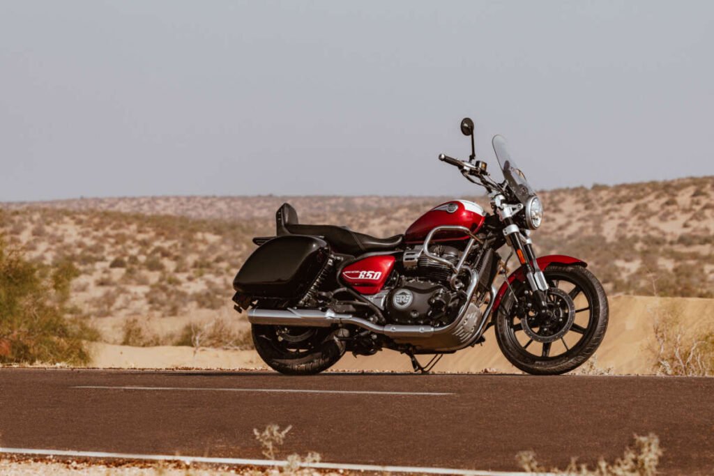 Super Meteor lidera customs, mas enfrenta 5 rivais fortes