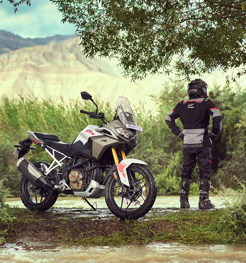 RIDER WITH BIKE D