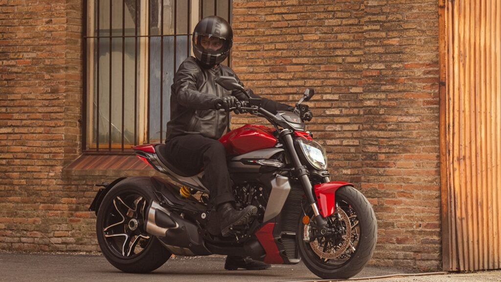 Ducati XDiavel V4 chega ao Brasil por R$ 161.900