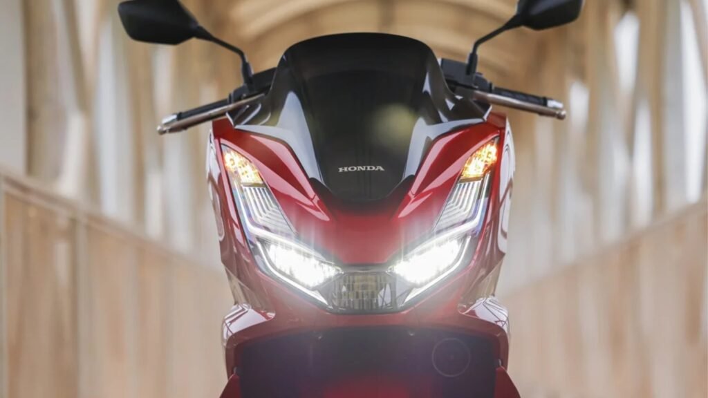 Scooter entrega 45 km/l e custa R$ 19.080? Conheça a Honda feita para o