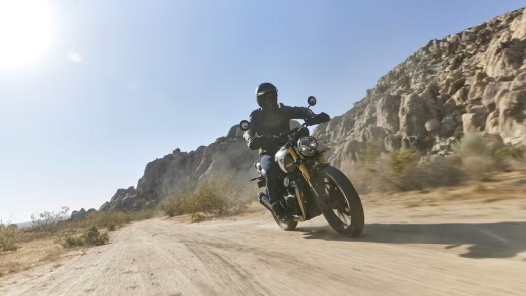 A moto que puxa as vendas da Triumph no Brasil está saindo por R$ 31 mil