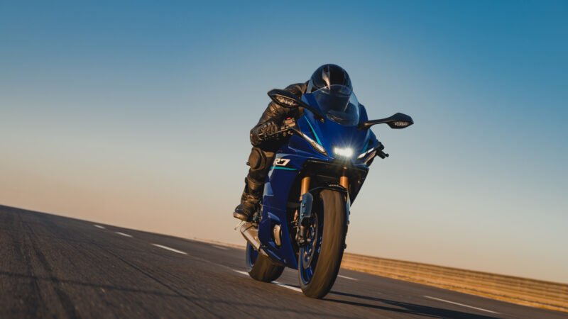 Quanto custa a nova Yamaha R7? Veja o preço oficial no Brasil